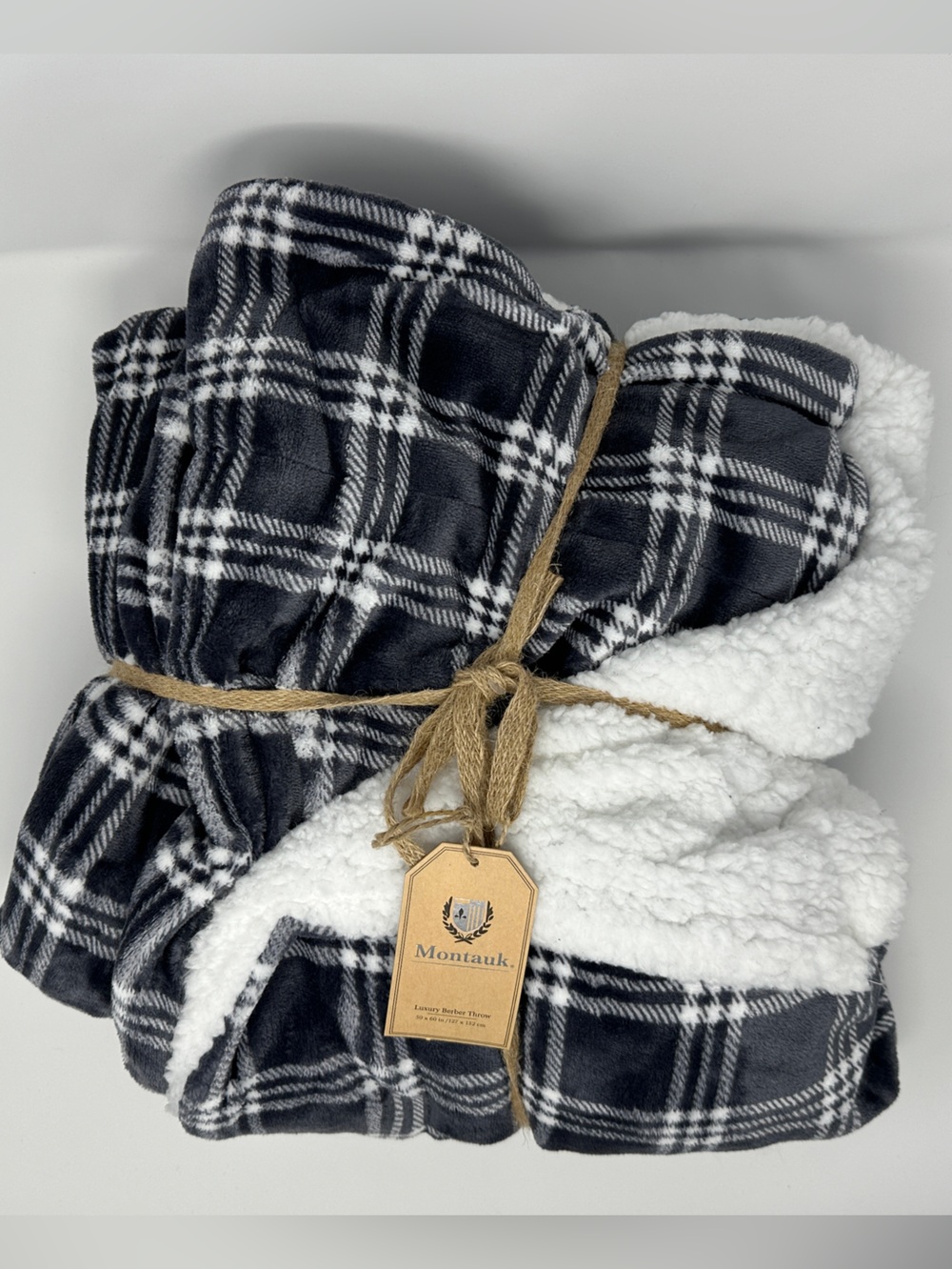 NEW Montauk - Plush Sherpa fleece Throw Blanket - Black & White Plaid 50 x 60